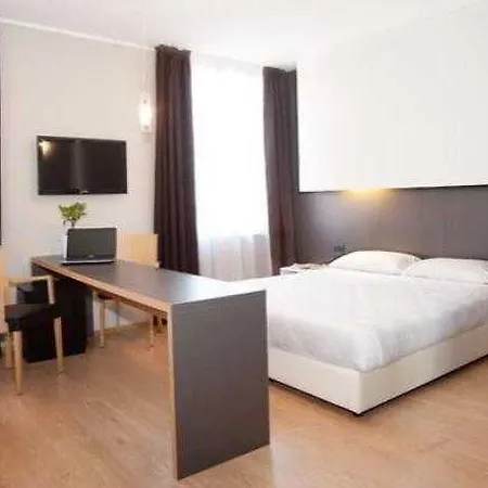 Hotel Osteria Della Pista Dal 1875 4*