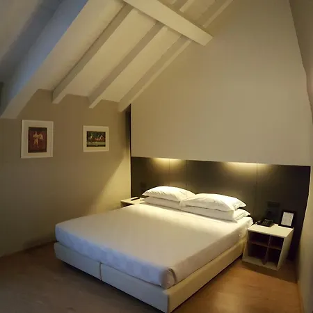 Hotel Osteria Della Pista Dal 1875 4*